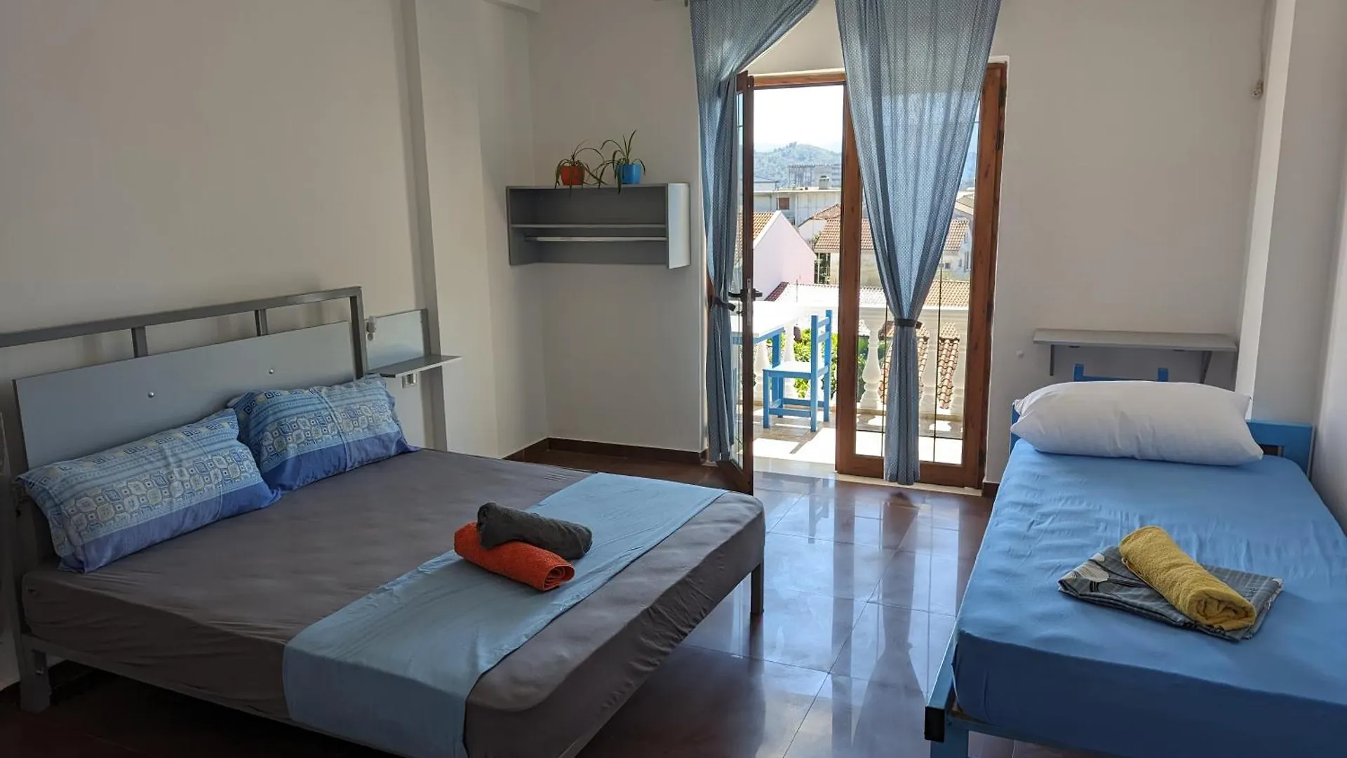 Tias Hostel Shkoder 0*,  Albania