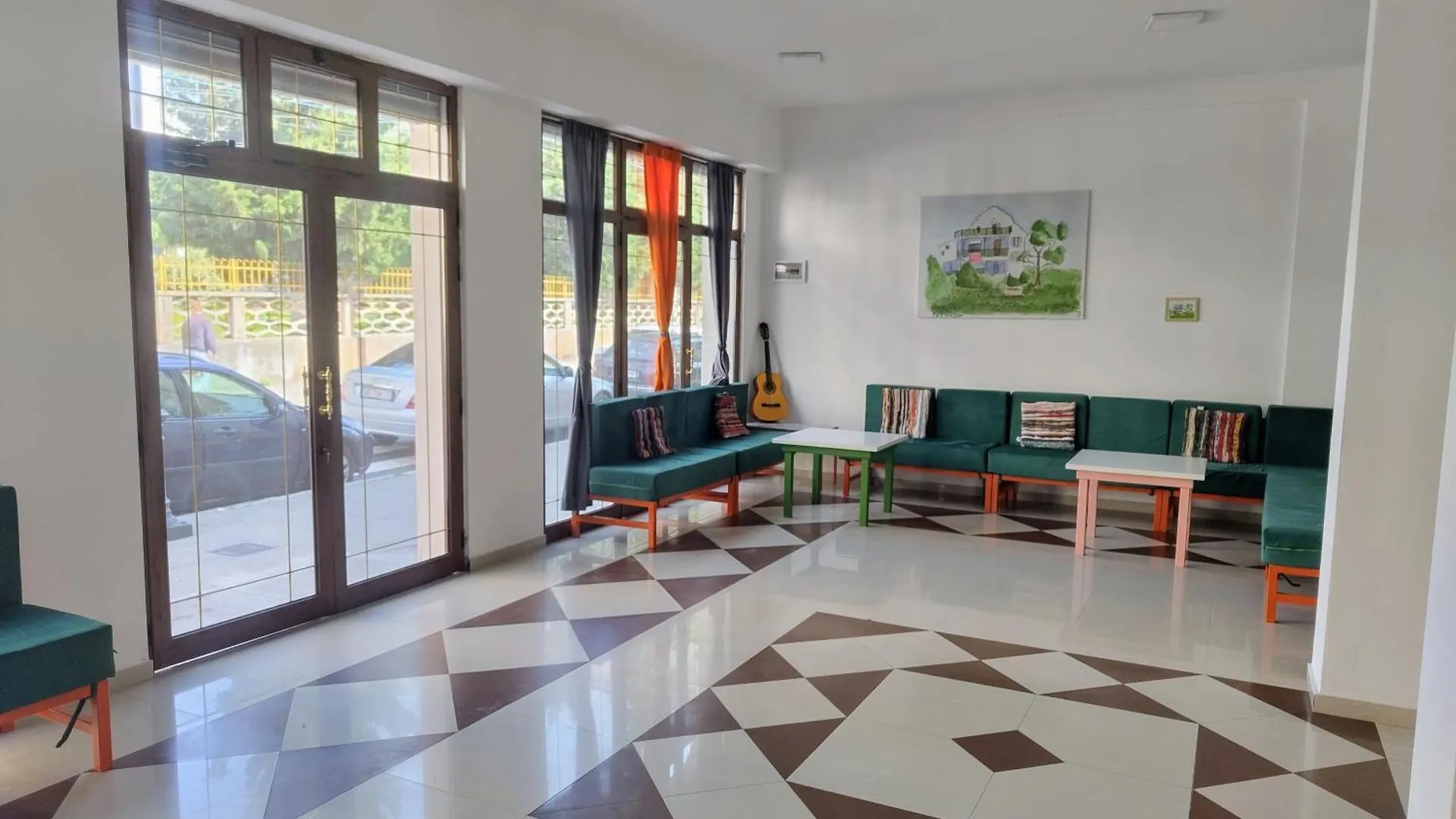 Tias Hostel Shkoder