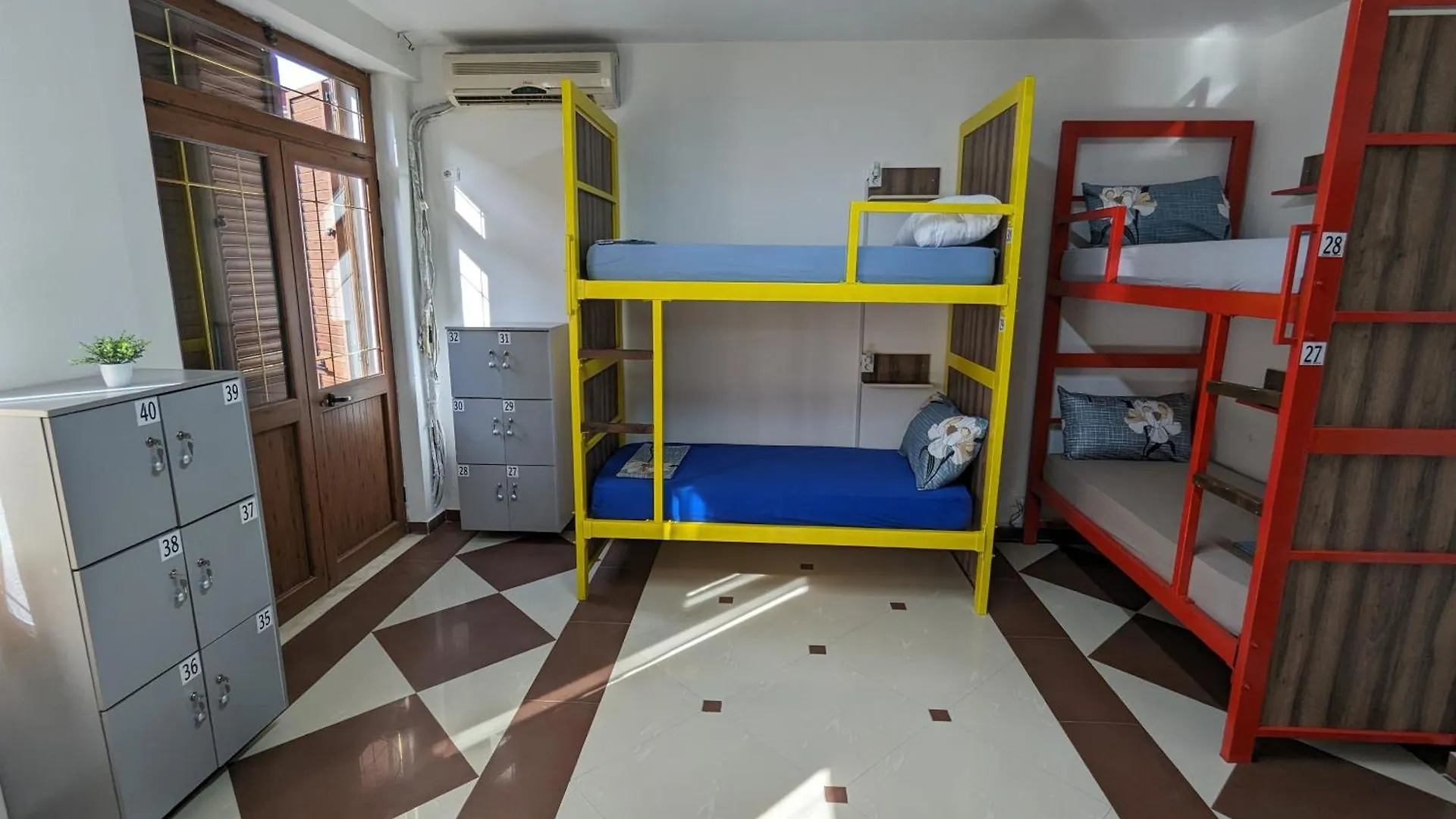 Tias Hostel Shkoder